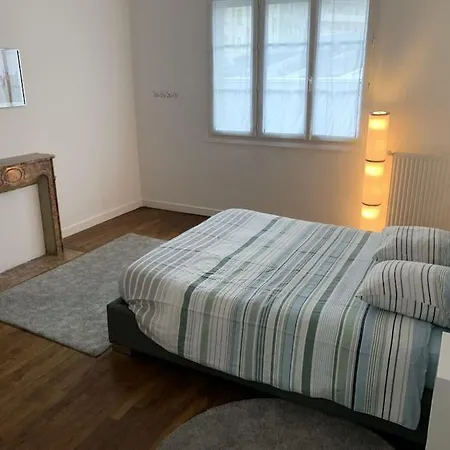 Апартаменты Centre, Grand De 108 M2, 3ch *
